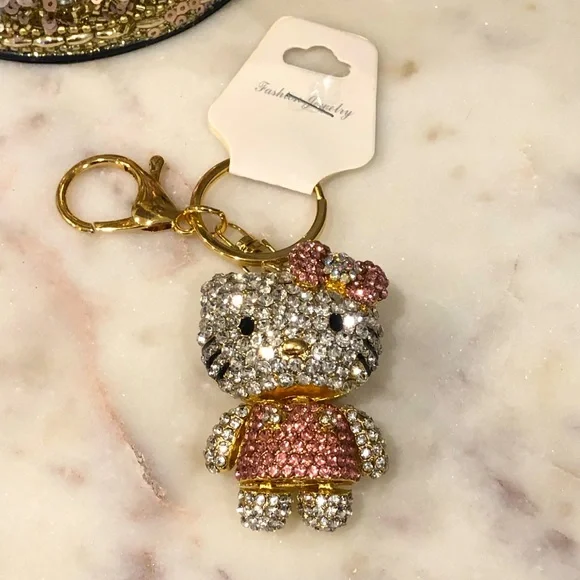 ✨NWT✨ Hello Kitty Crystals Bow Gold Metal Keychain Purse Clip - Picture 3 of 7